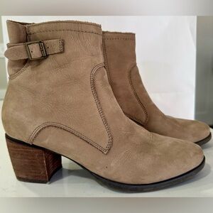 Aetrex Rubi Taupe leather Boots
